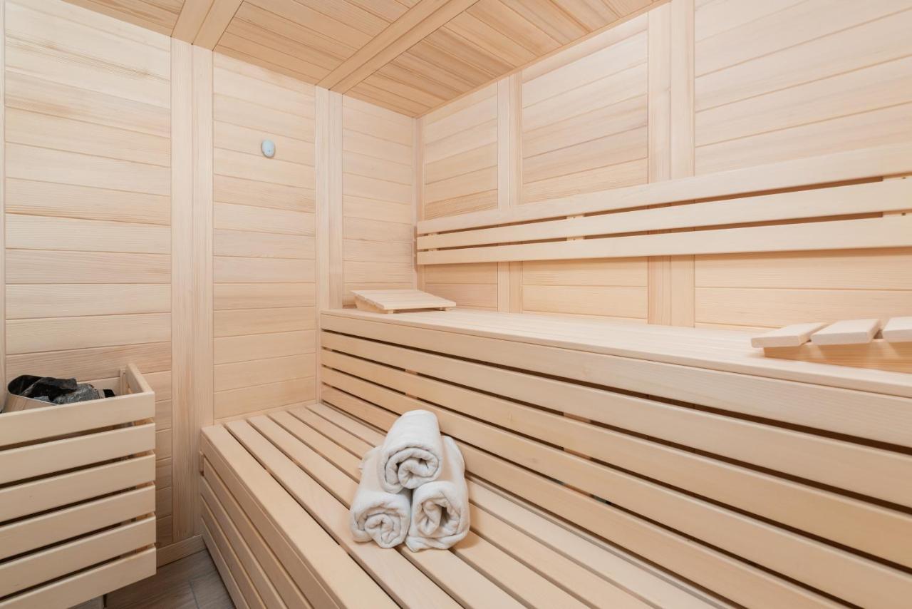 Villa Buroli With Pool, Sauna And Jacuzzi Exterior photo